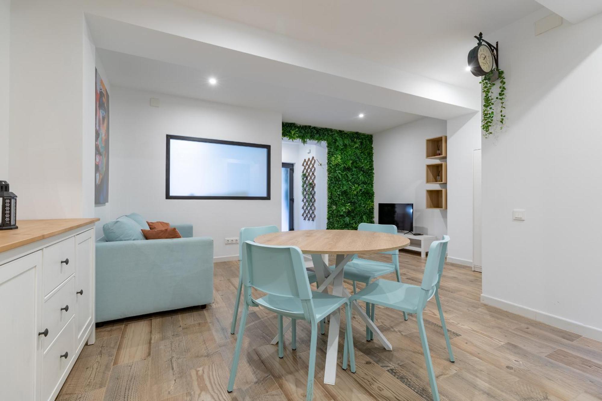 Apartup Ruzafa Vertical Valencia Exterior photo