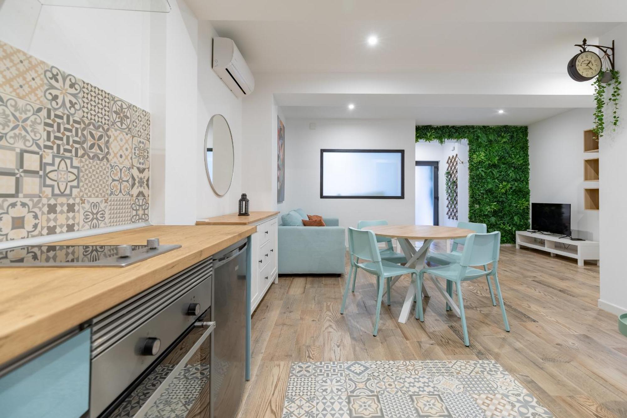 Apartup Ruzafa Vertical Valencia Exterior photo